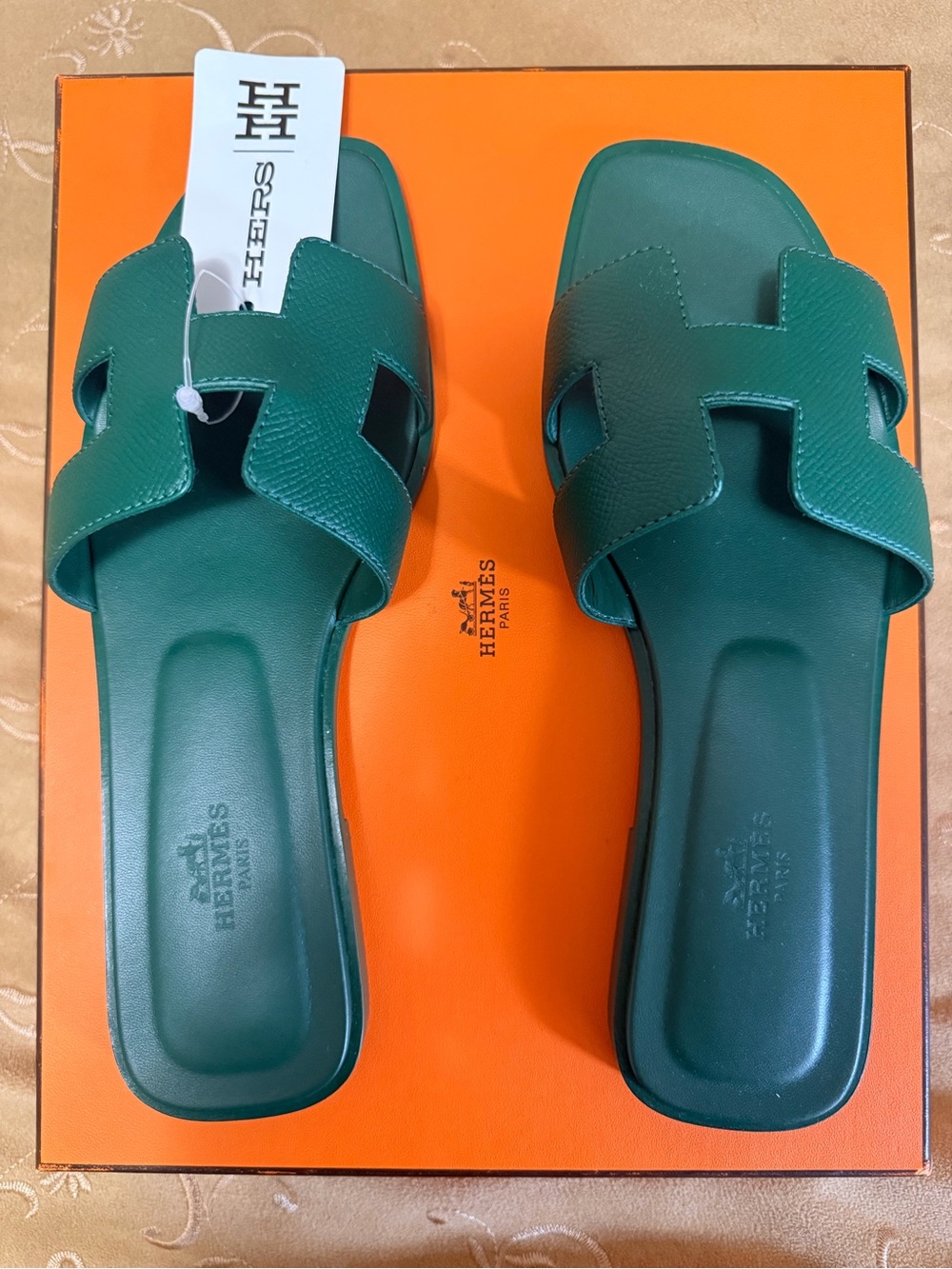 Hermès Oran Sandals Green Leather New With Box